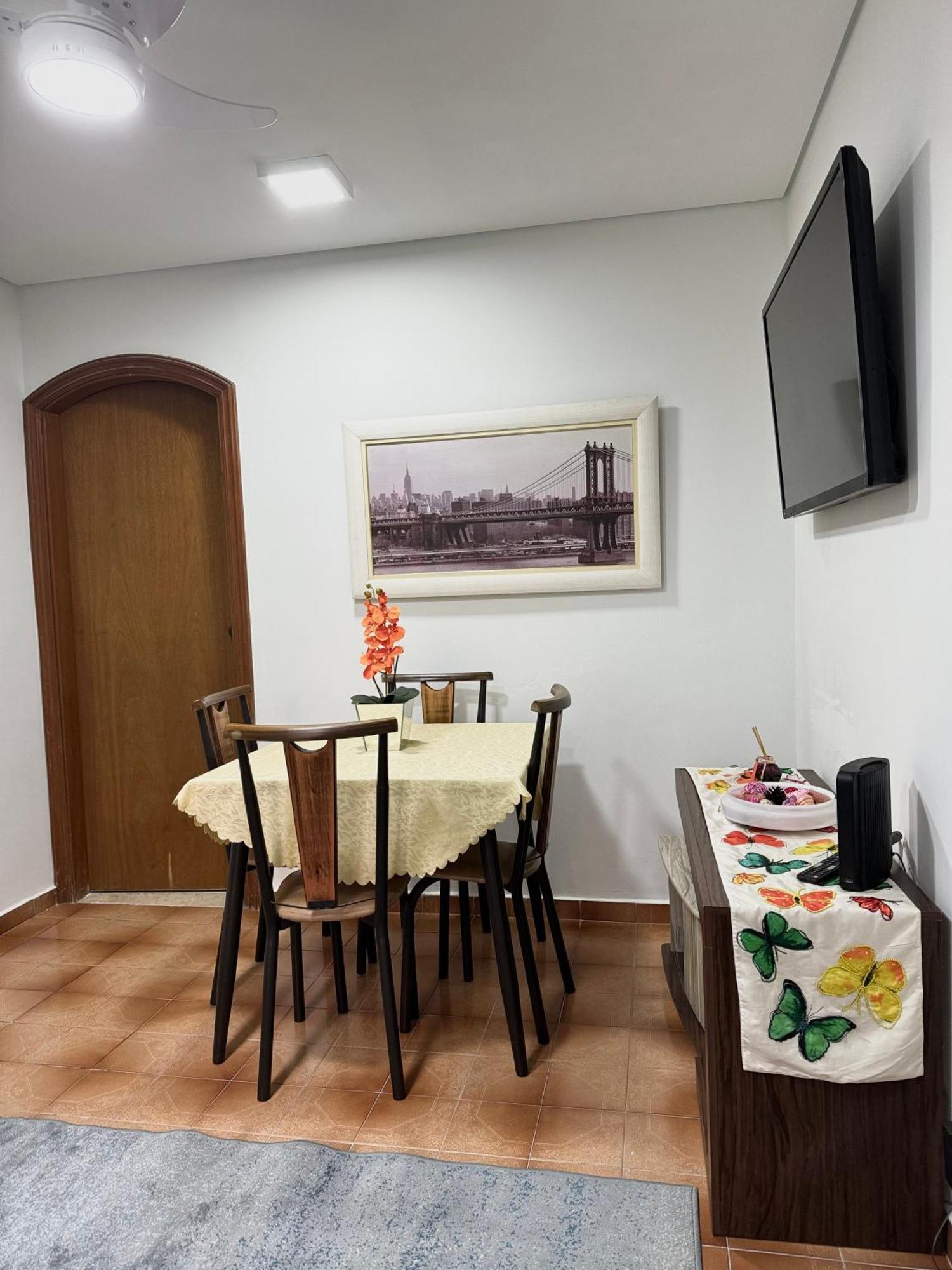 Apartamento Na Rua Da